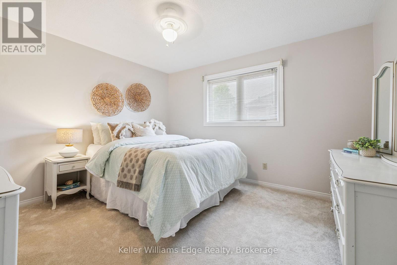 Photo 25 of 1121 Manor Road, Oakville ON