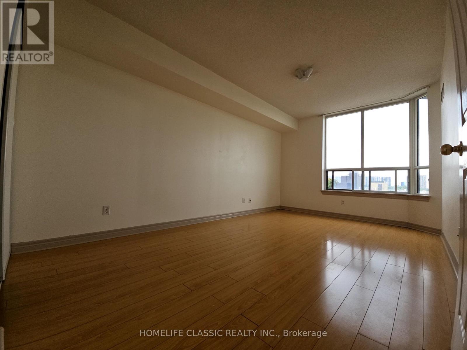 Photo 11 of 618 1700 Eglinton Avenue E, Toronto ON