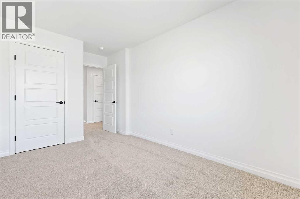 Photo 15 of 898 Wolf Willow Boulevard Se, Calgary AB
