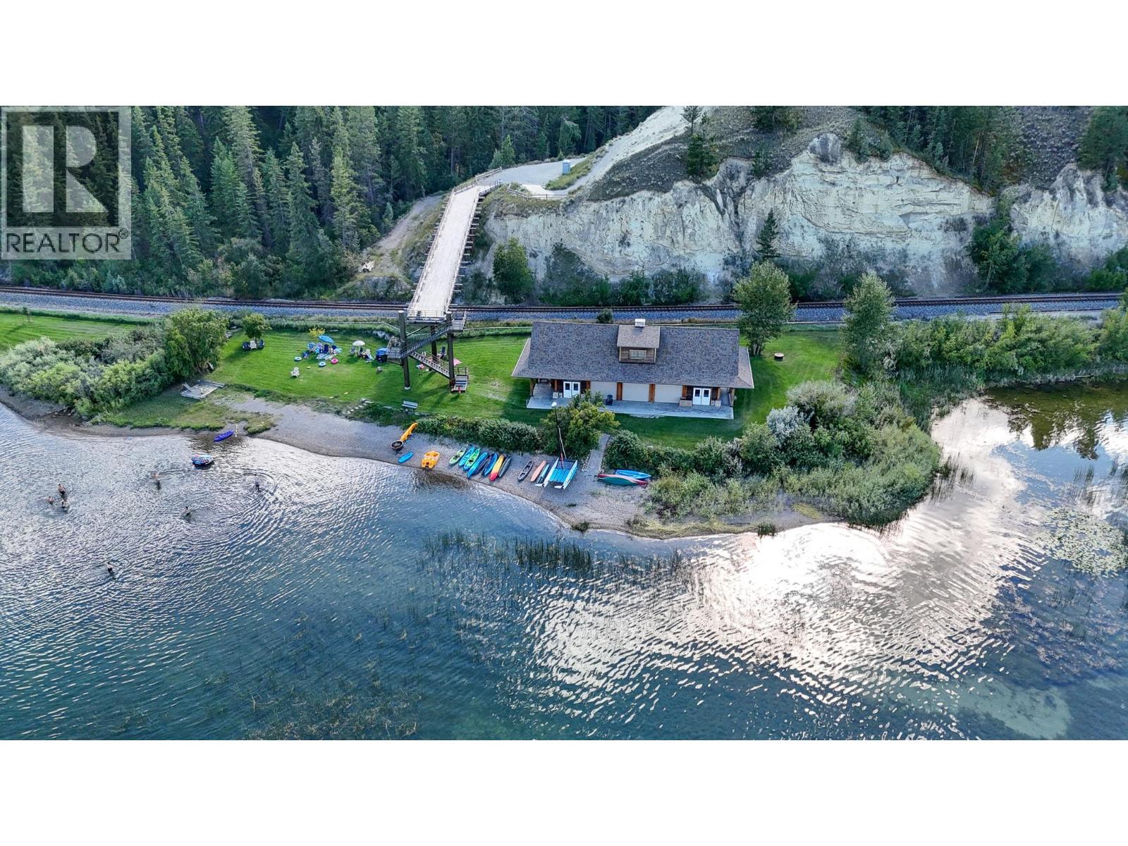 6800 COLUMBIA LAKE Road Unit# 30, Fairmont Hot Springs