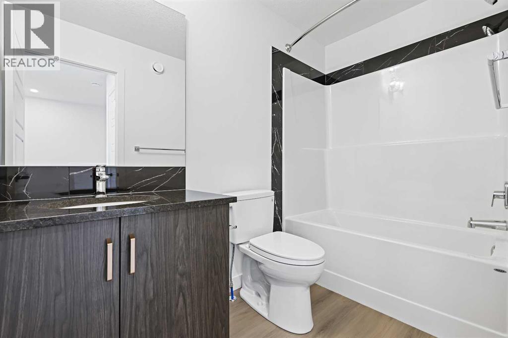 Photo 14 of 894 Wolf Willow Boulevard Se, Calgary AB