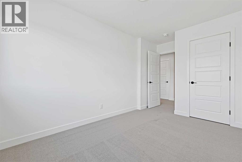 Photo 12 of 894 Wolf Willow Boulevard Se, Calgary AB