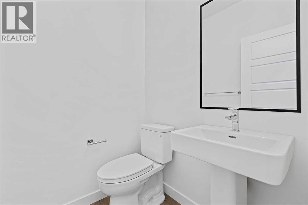 Photo 7 of 894 Wolf Willow Boulevard Se, Calgary AB