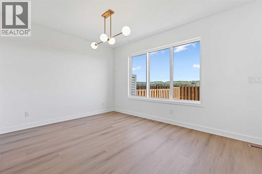 Photo 6 of 894 Wolf Willow Boulevard Se, Calgary AB