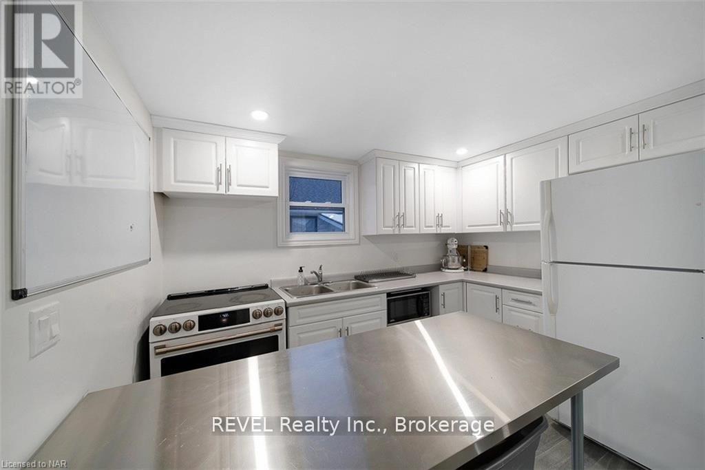 Photo 14 of Main 4102 Portage Road, Niagara Falls ON
