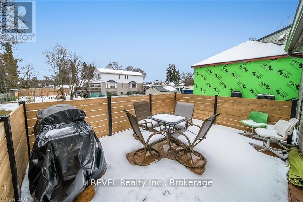 Photo 23 of Main 4102 Portage Road, Niagara Falls ON
