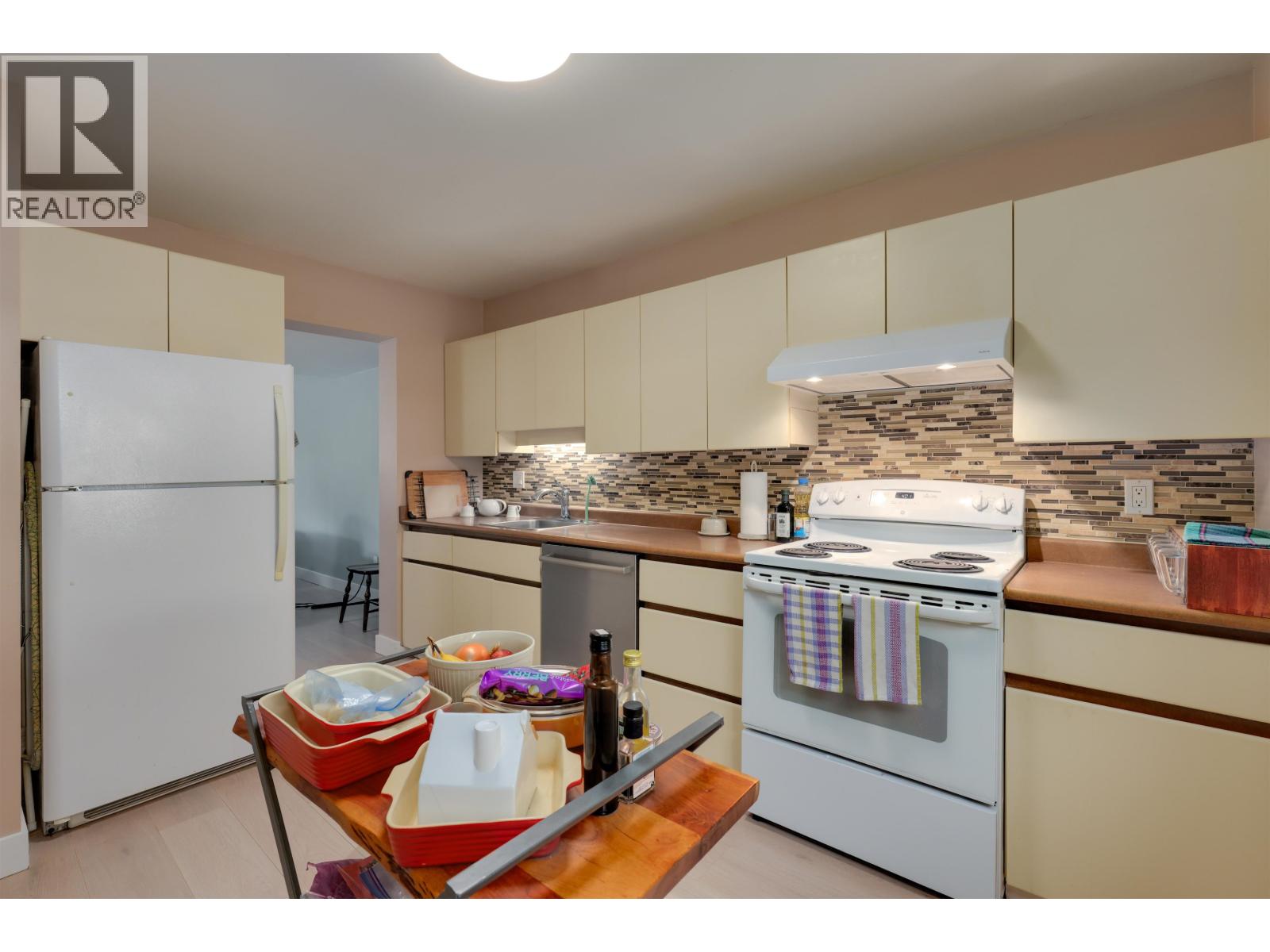 Photo 5 of 27 11771 Kingfisher Drive, Richmond BC