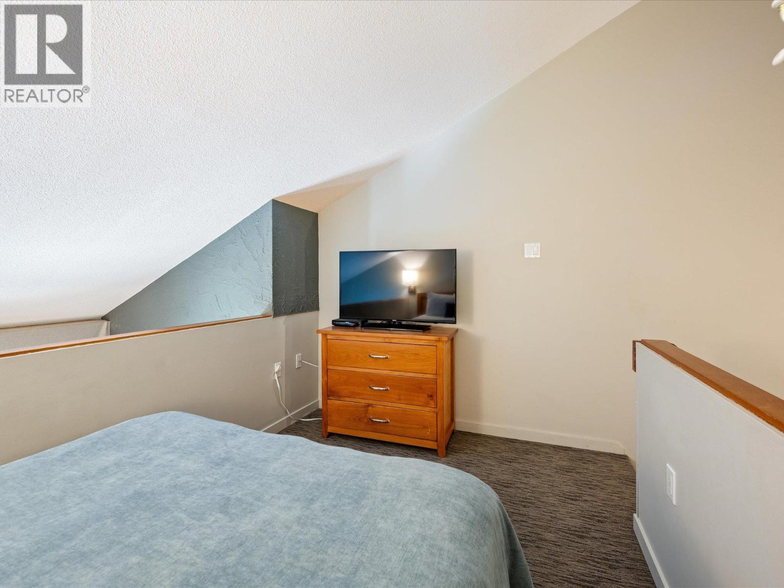 306 4420 SUNDIAL PLACE, Whistler
