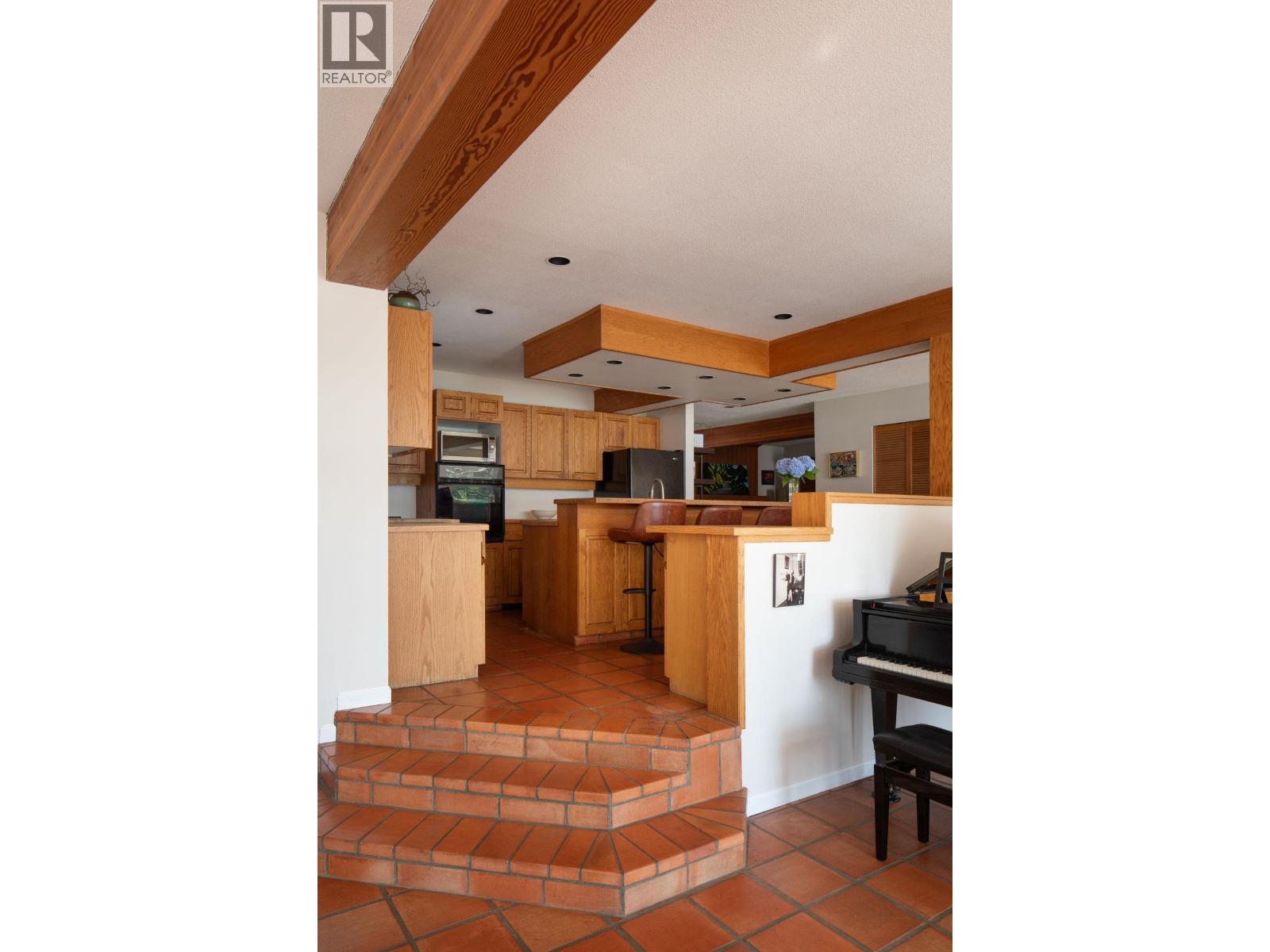 5439 INDIAN RIVER DRIVE, North Vancouver