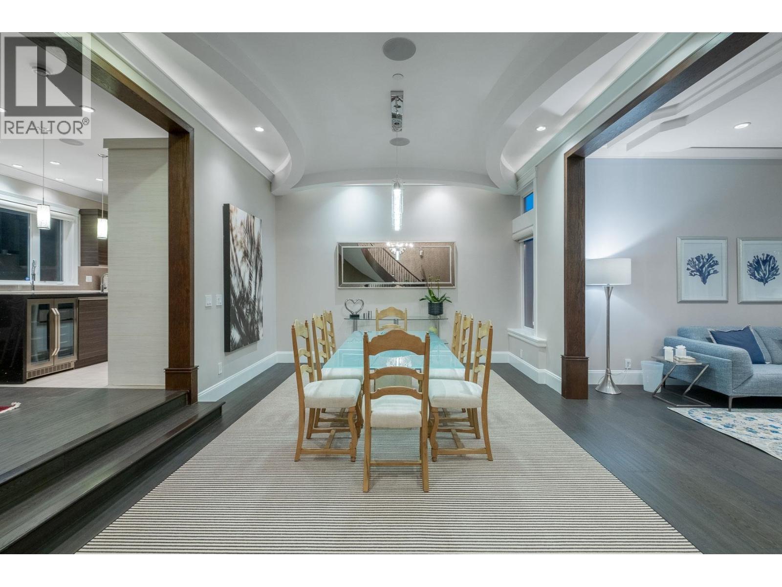 2567 LAWSON AVENUE, West Vancouver