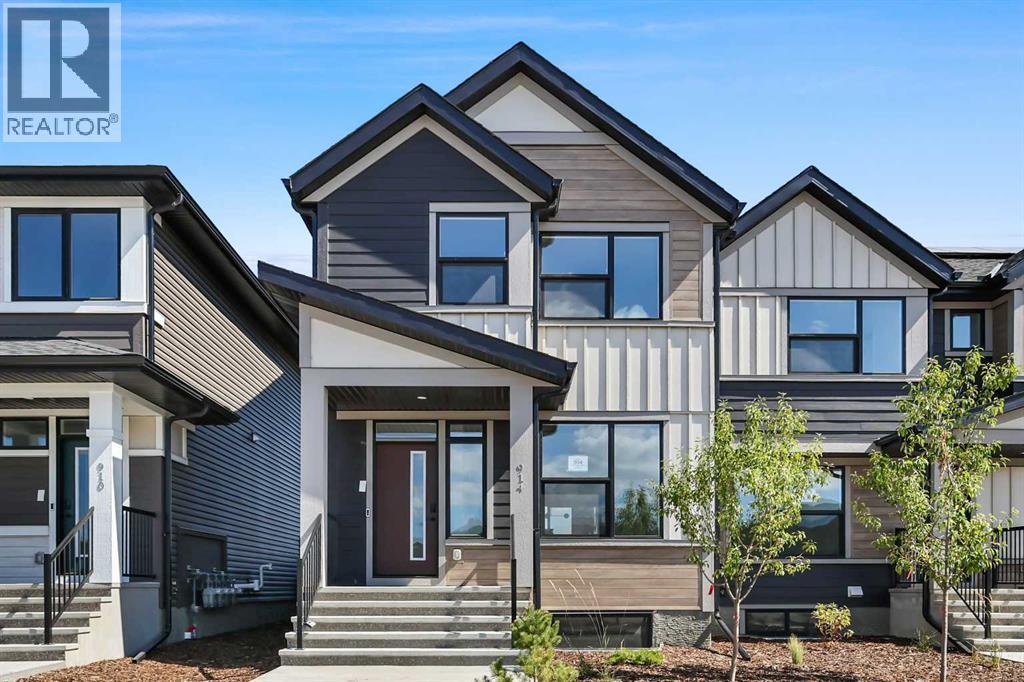 Photo 1 of 914 Wolf Willow Boulevard Se, Calgary AB