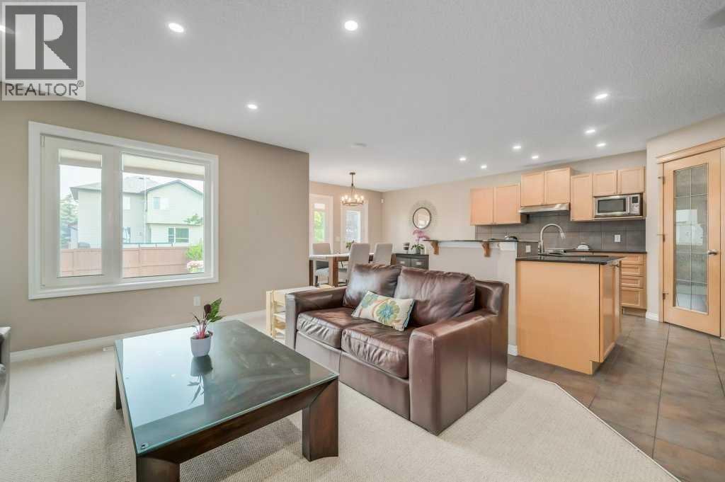 Photo 4 of 4 Cougarstone Common Sw, Calgary AB