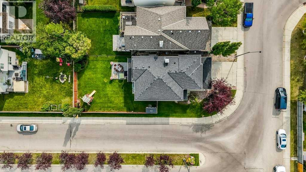 Photo 40 of 4 Cougarstone Common Sw, Calgary AB