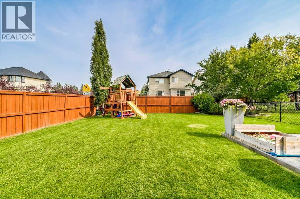 Photo 35 of 4 Cougarstone Common Sw, Calgary AB