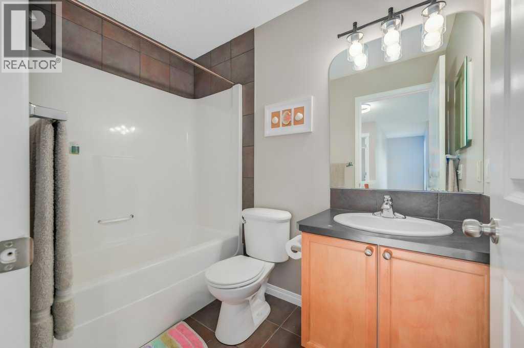 Photo 19 of 4 Cougarstone Common Sw, Calgary AB