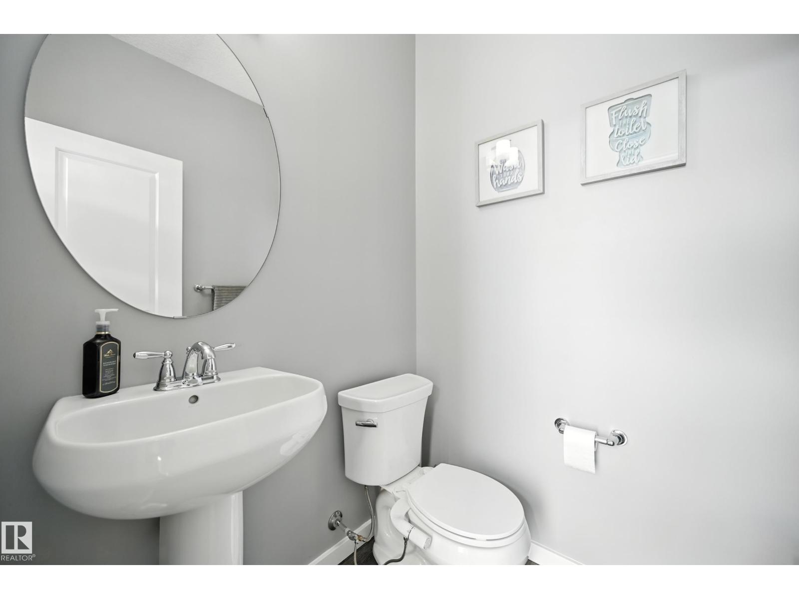 Photo 14 of 2677 Maple Wy Nw, Edmonton AB