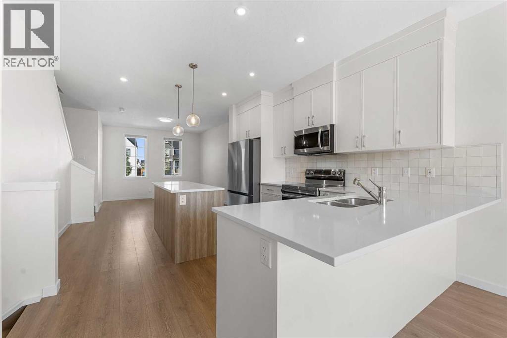 Photo 13 of 1961 Rangeview Drive Se, Calgary AB