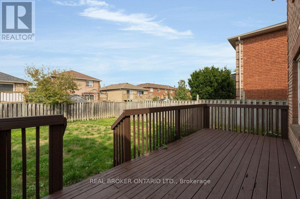 Photo 24 of 180 Tunbridge Road, Barrie ON