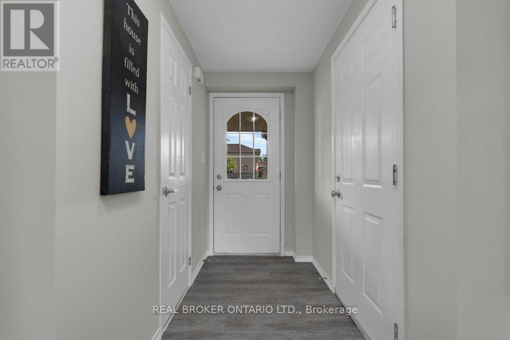 Photo 3 of 180 Tunbridge Road, Barrie ON