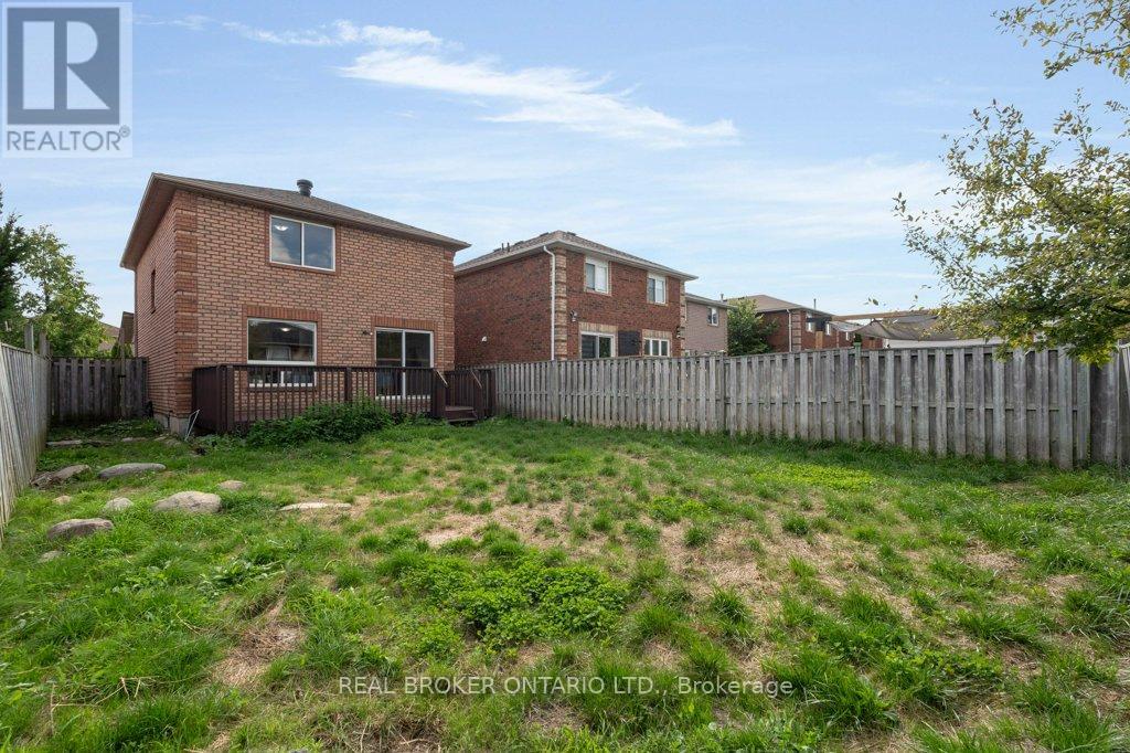 Photo 30 of 180 Tunbridge Road, Barrie ON