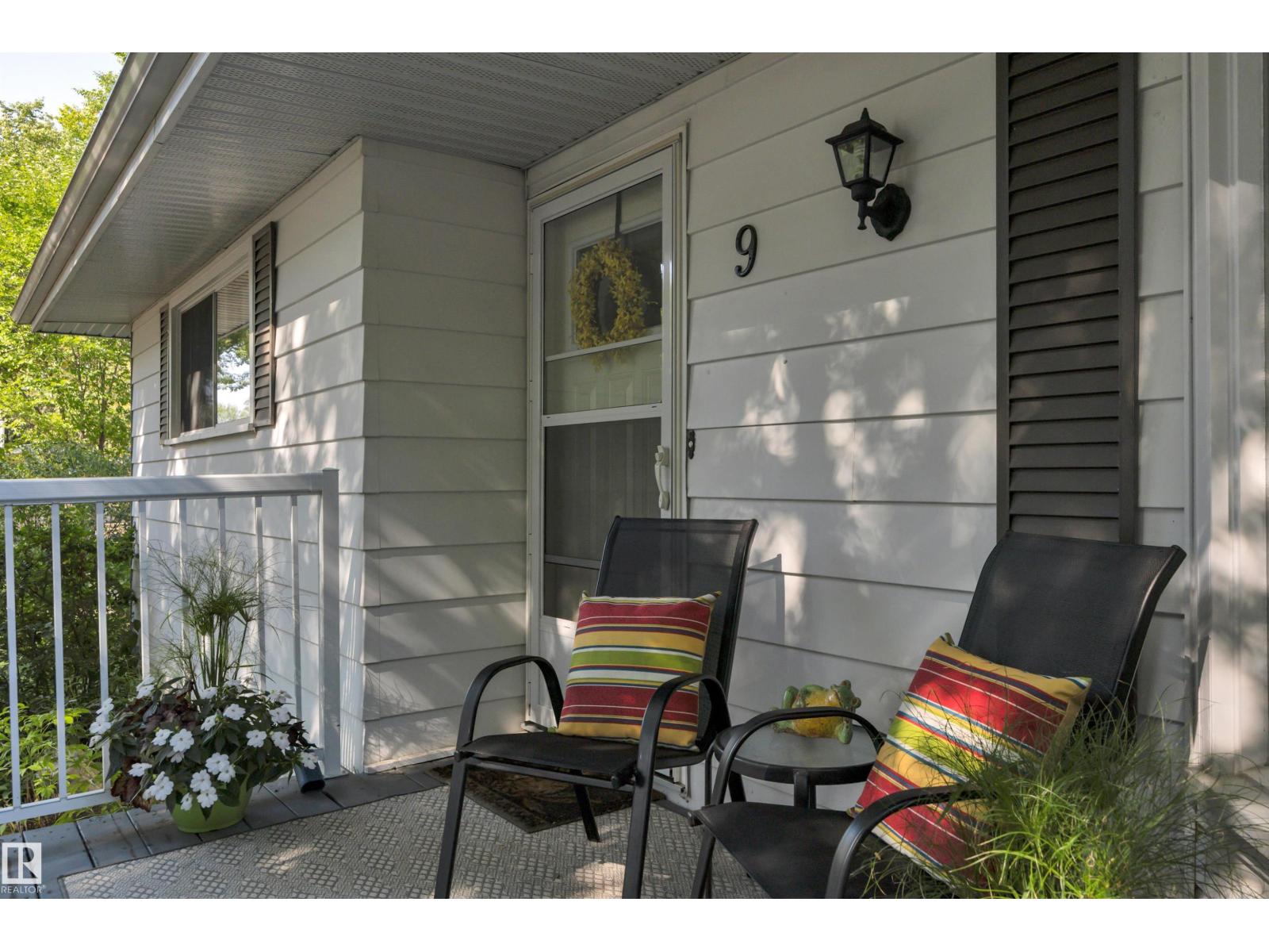Photo 11 of 9 Burnham Av, St Albert AB