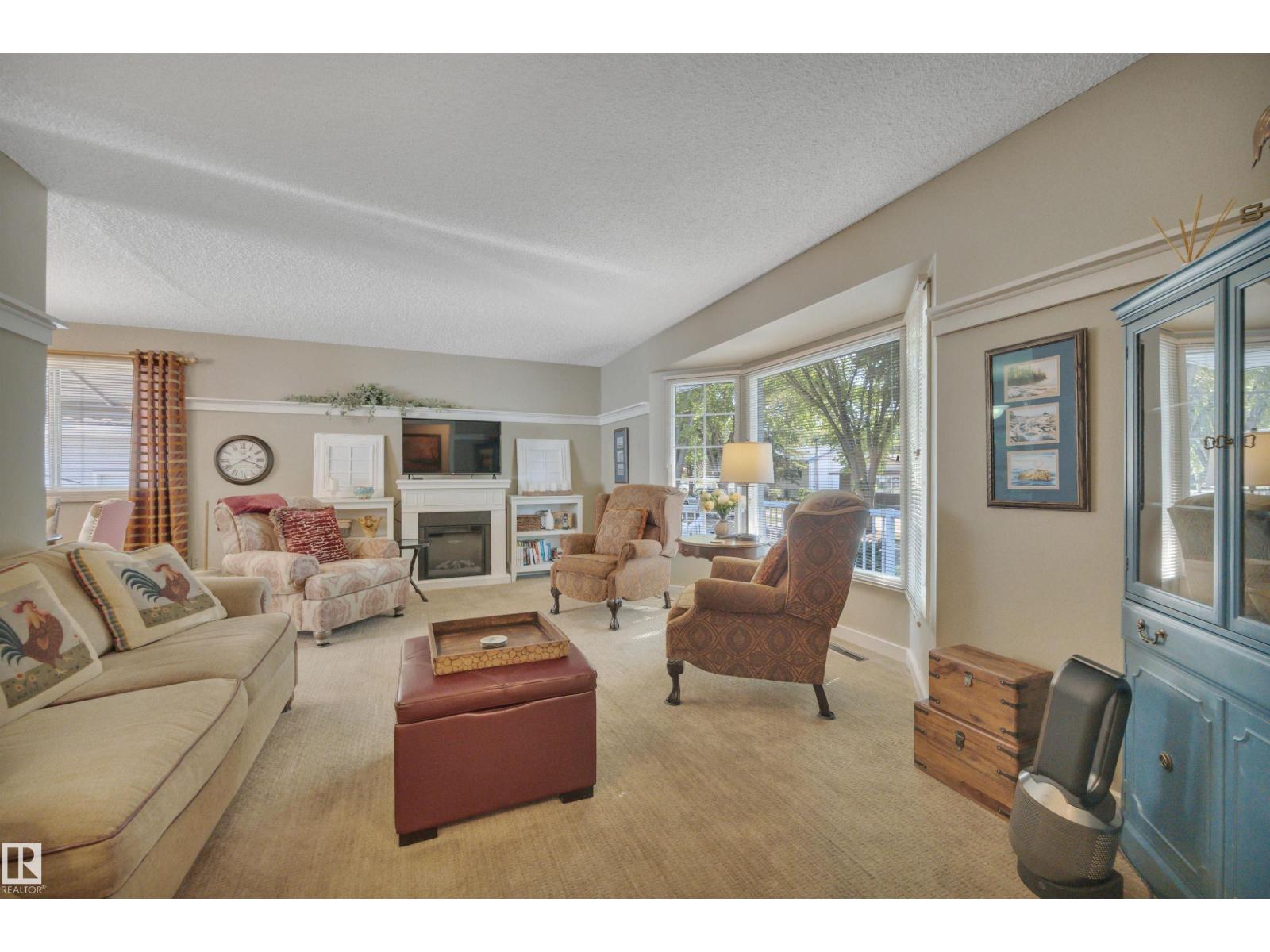 Photo 15 of 9 Burnham Av, St Albert AB