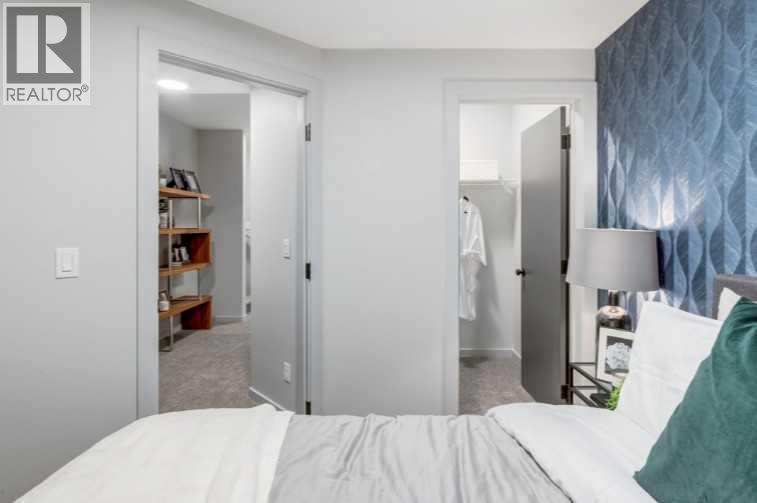 Photo 17 of 125 Belmont Way Sw, Calgary AB