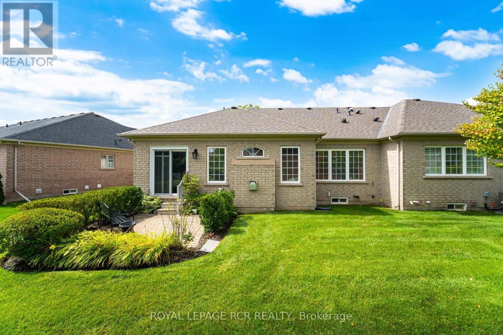 Photo 36 of 21 Seashell Place, Brampton ON
