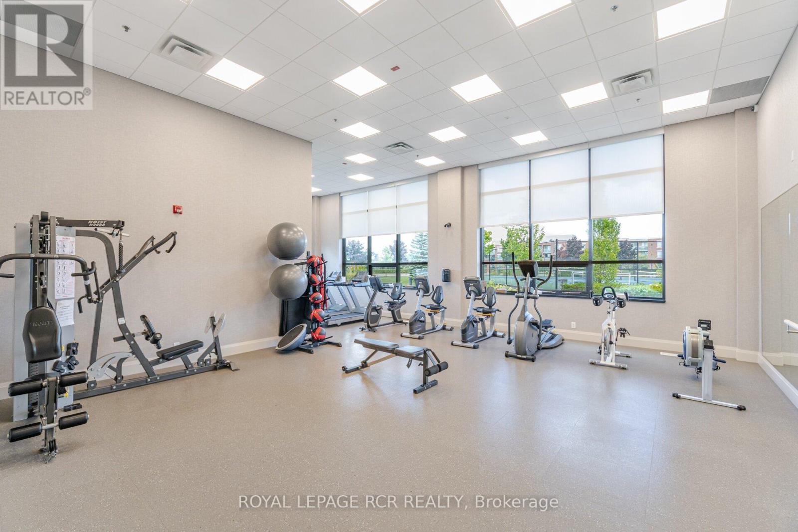 Photo 44 of 21 Seashell Place, Brampton ON