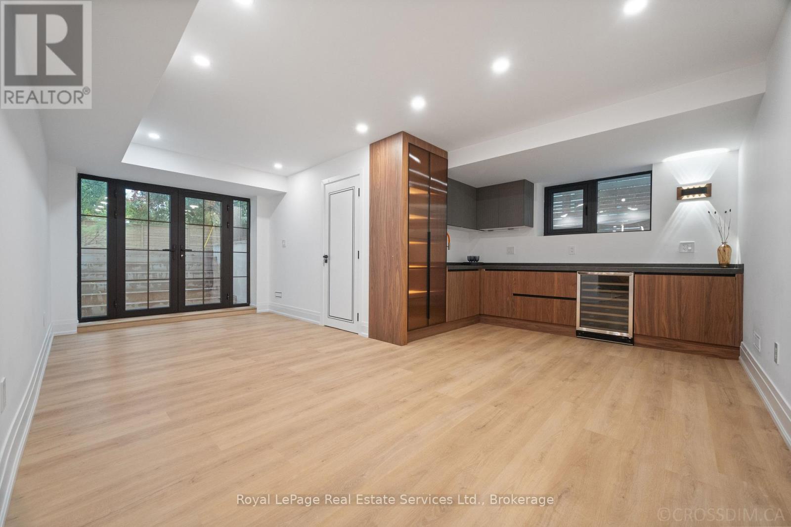 Photo 39 of 480 Scarsdale Crescent, Oakville ON