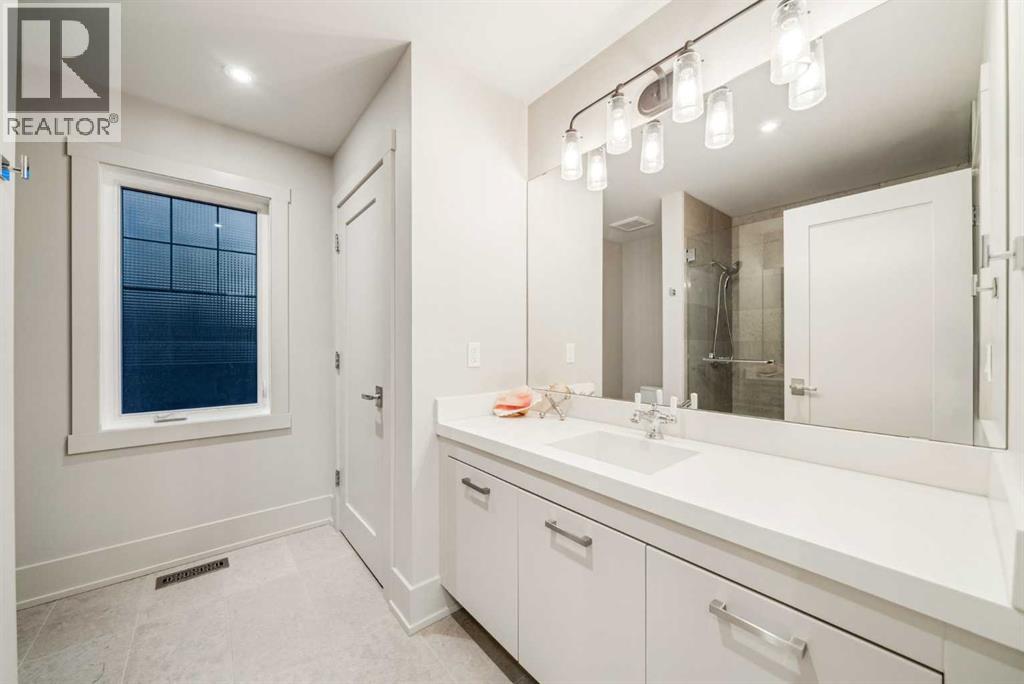 Photo 28 of 625 Britannia Drive Sw, Calgary AB