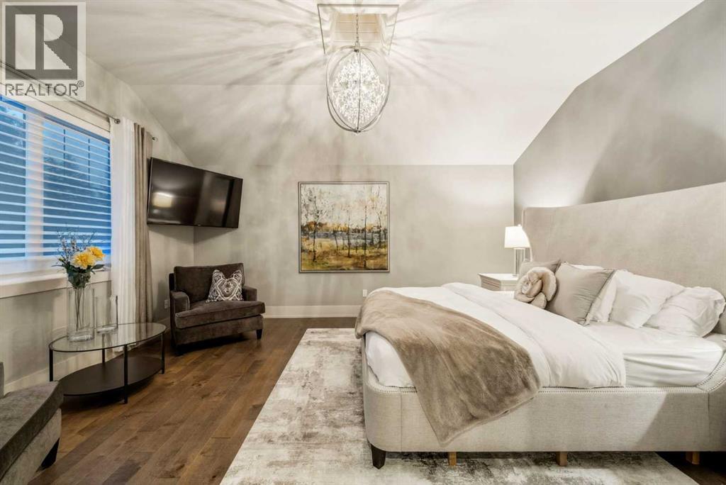 Photo 20 of 625 Britannia Drive Sw, Calgary AB