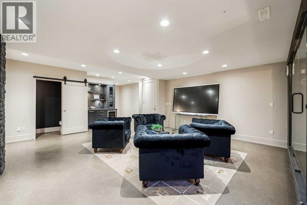Photo 35 of 625 Britannia Drive Sw, Calgary AB