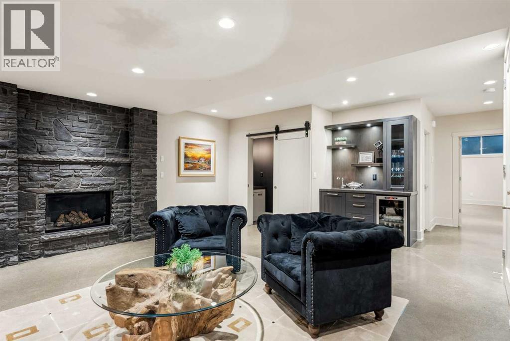 Photo 36 of 625 Britannia Drive Sw, Calgary AB