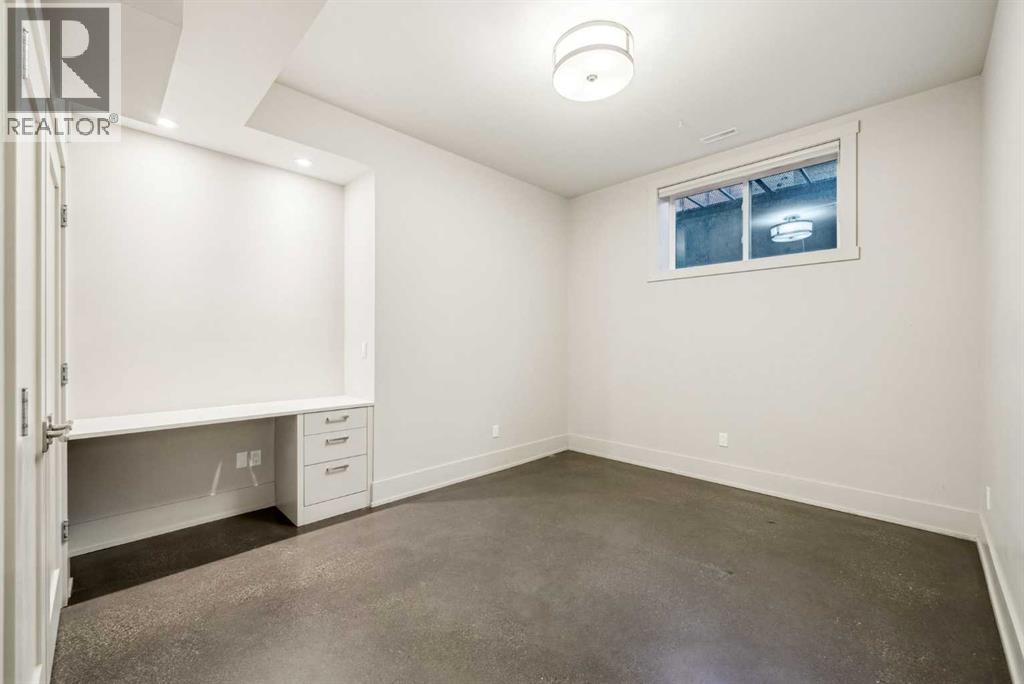 Photo 41 of 625 Britannia Drive Sw, Calgary AB