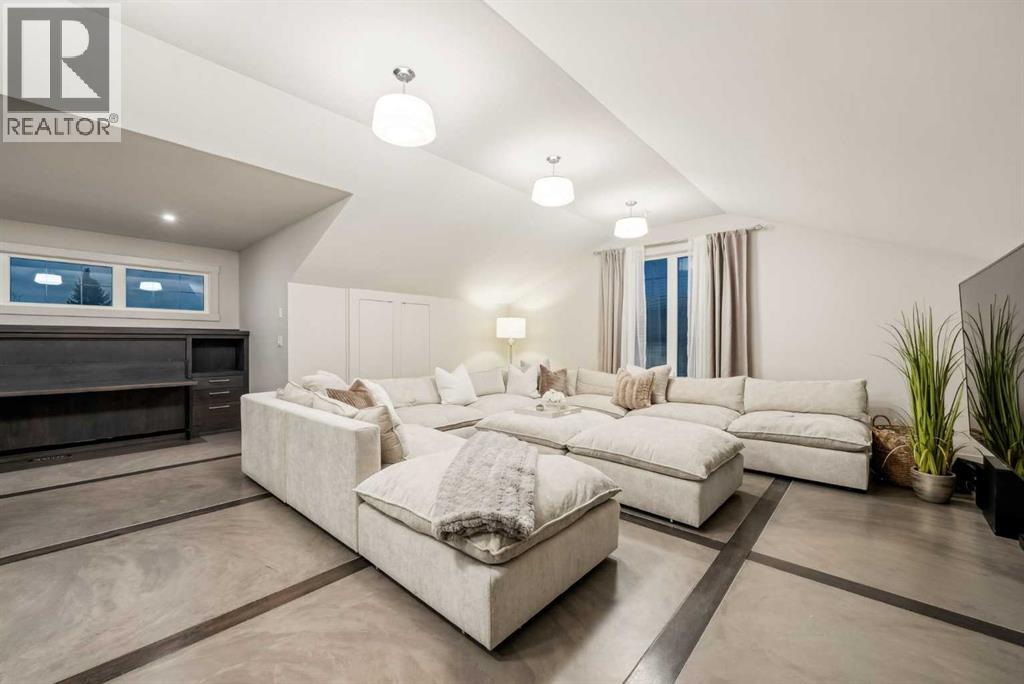 Photo 32 of 625 Britannia Drive Sw, Calgary AB