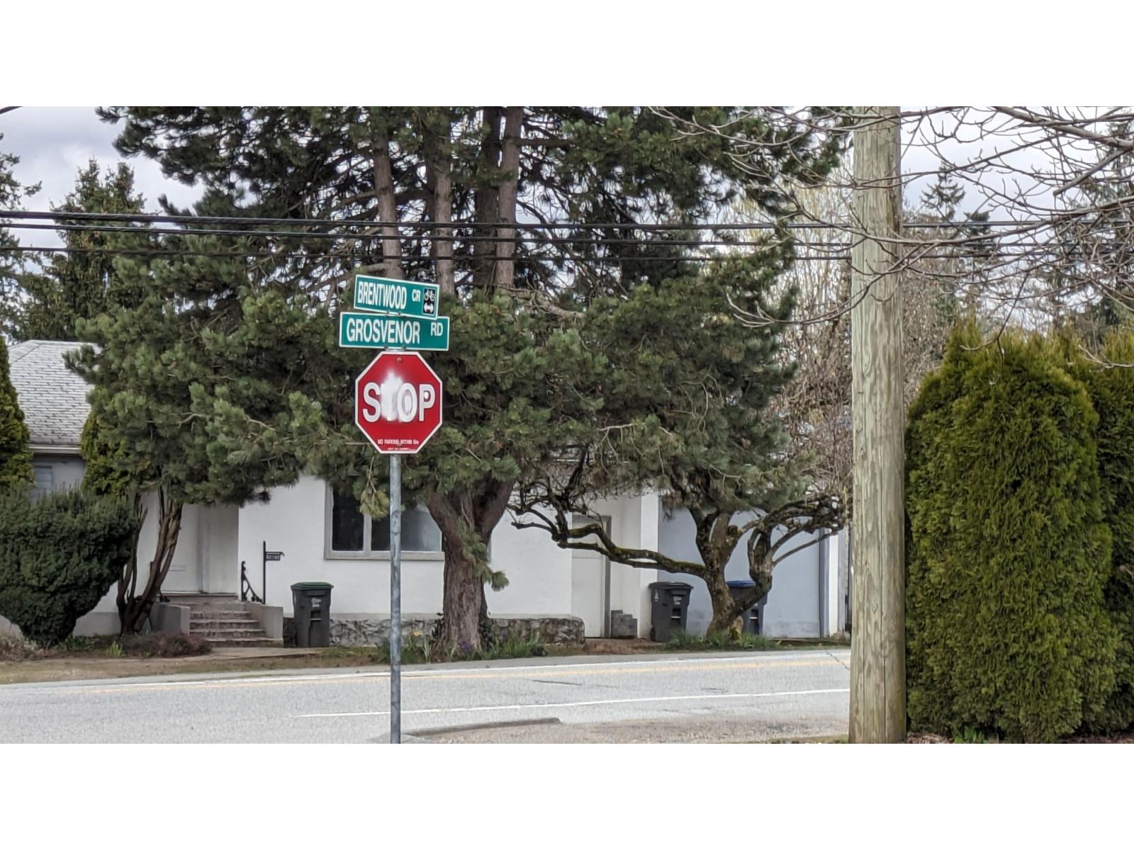 Photo 9 of 13858 Brentwood Crescent, Surrey BC