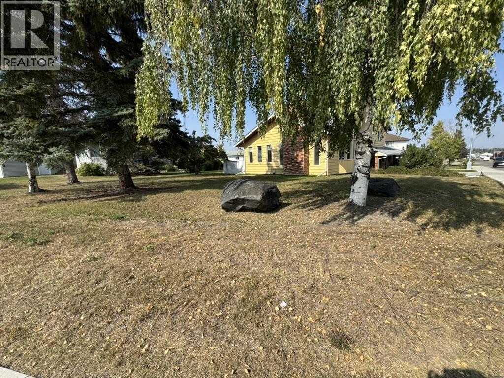 Photo 30 of 11224 103 Street, Fort St John BC