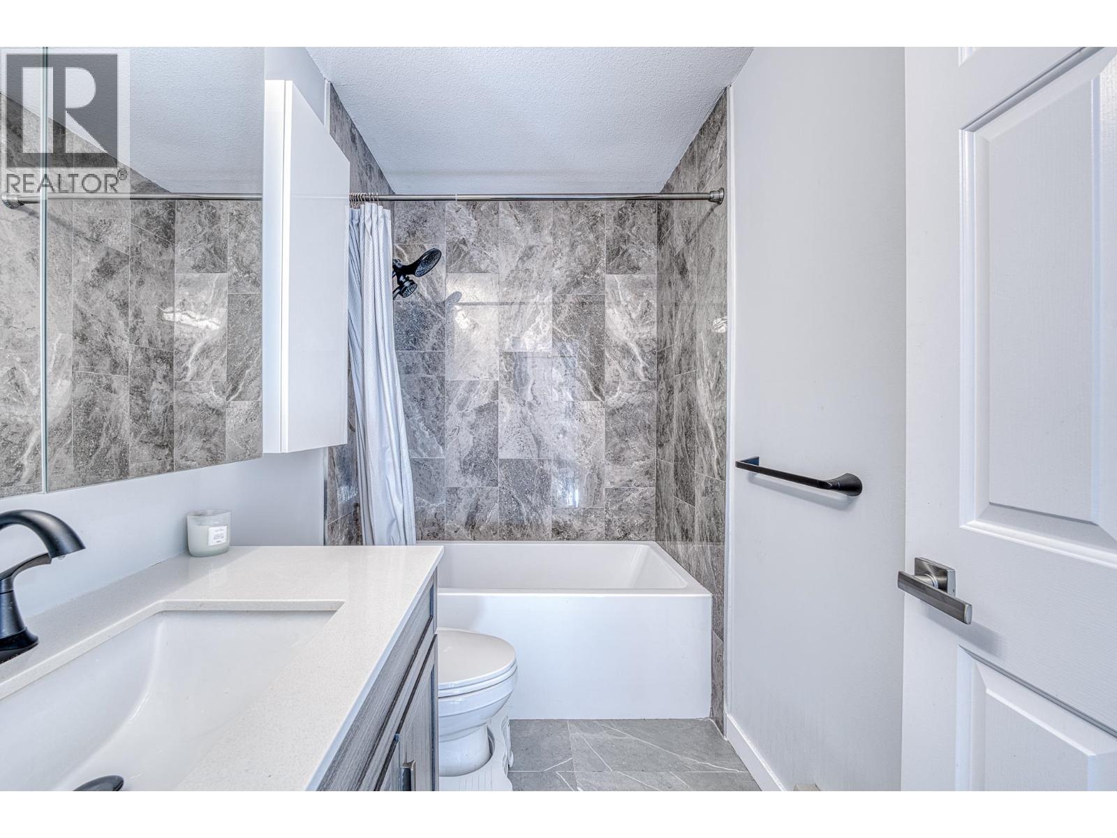 #19-7380 MINORU Boulevard, Richmond