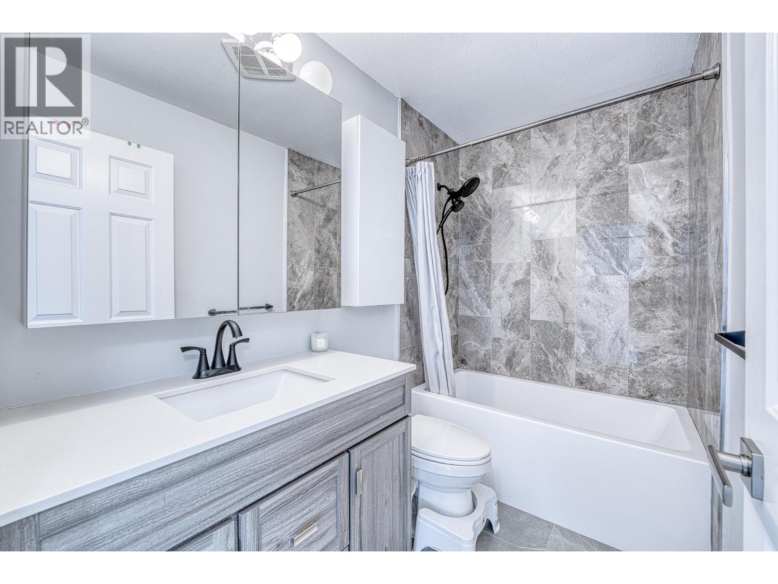 #19-7380 MINORU Boulevard, Richmond
