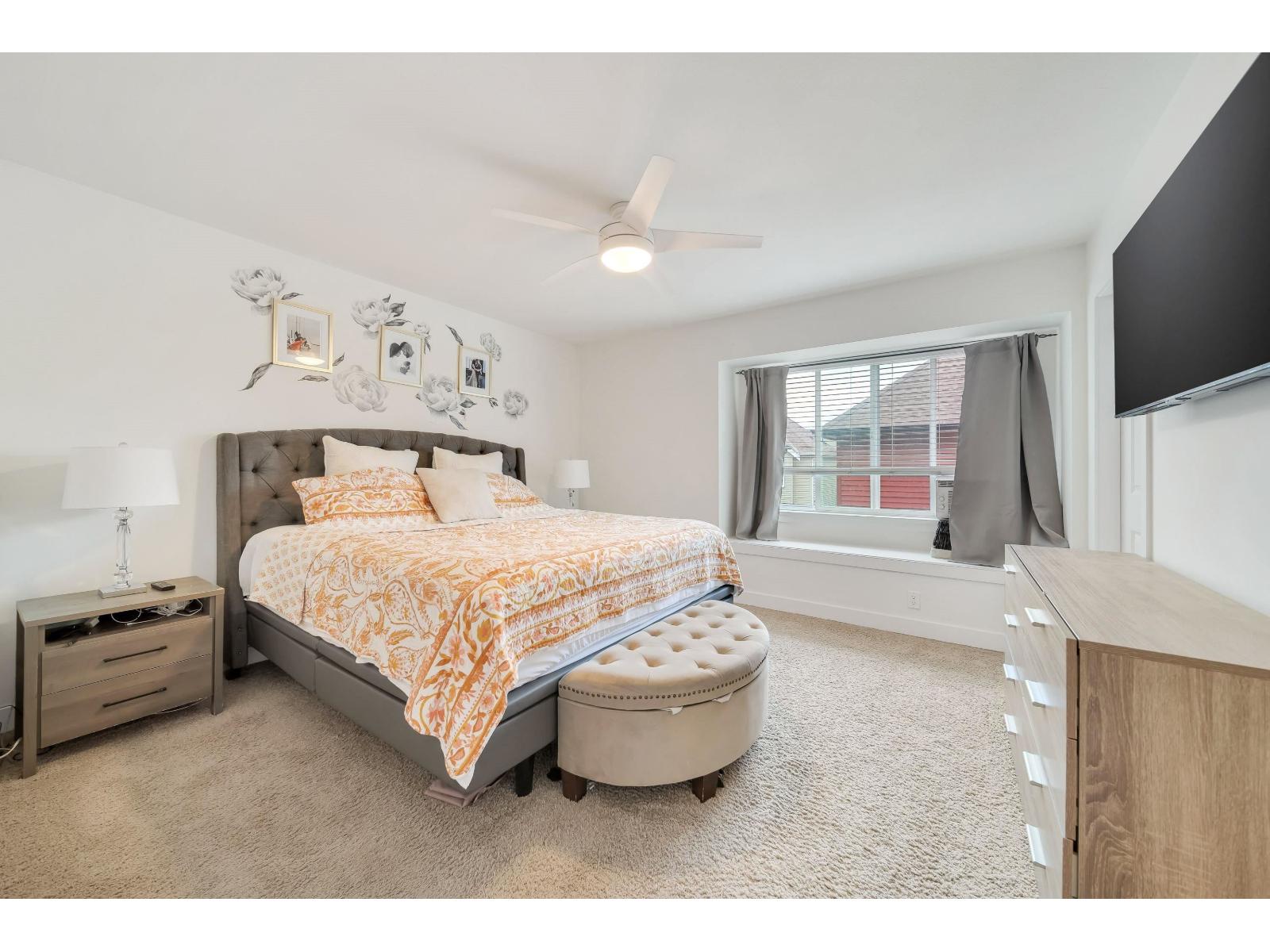 Photo 13 of 19239 69 A Avenue, Surrey BC