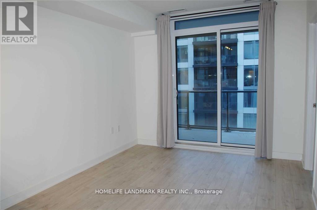 #1113 27 BATHURST STREET - 12