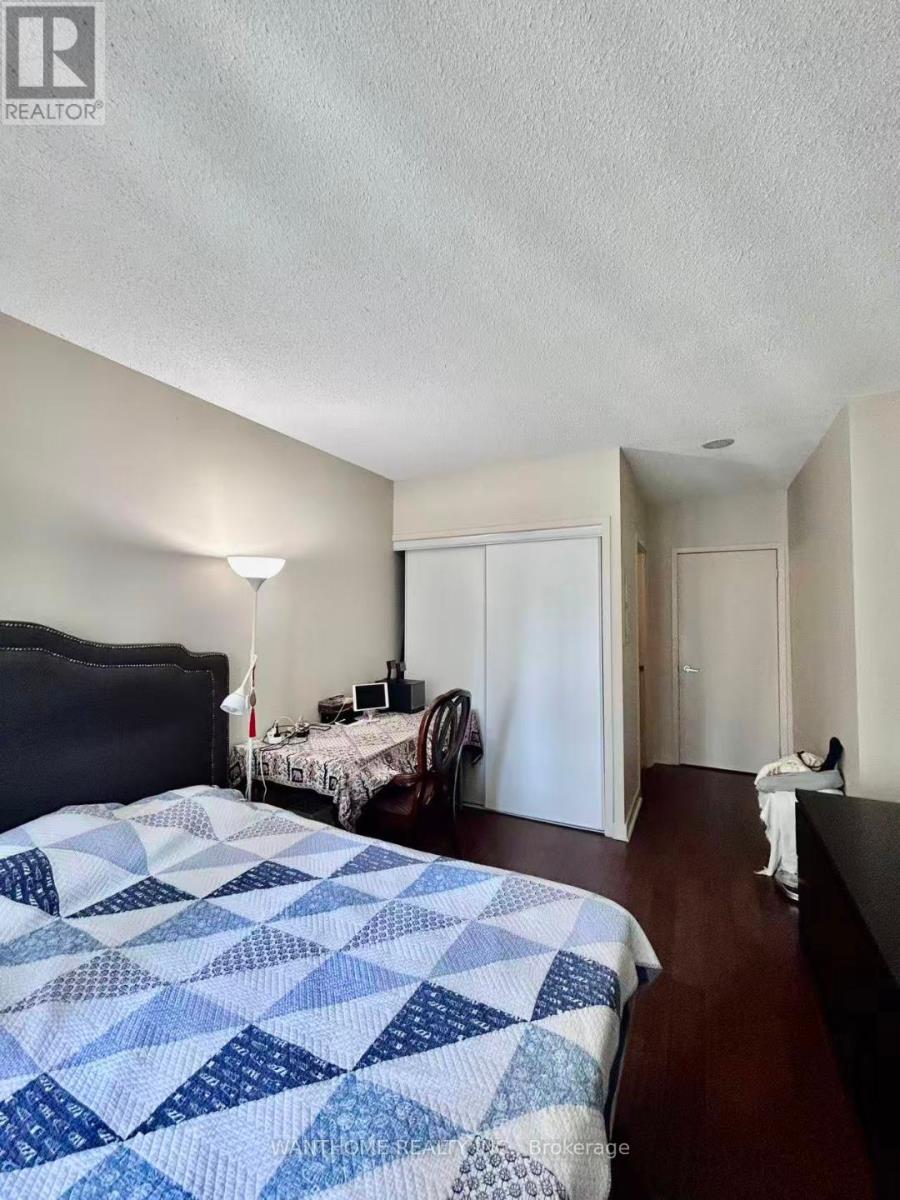 Photo 9 of 2002 3 Navy Wharf Court, Toronto ON