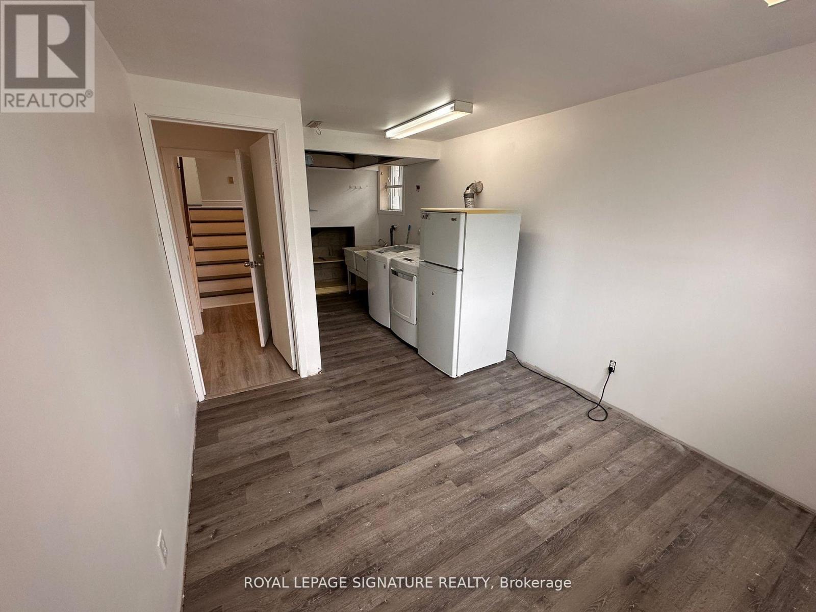 Photo 12 of 10 Marlbank Road, Toronto ON