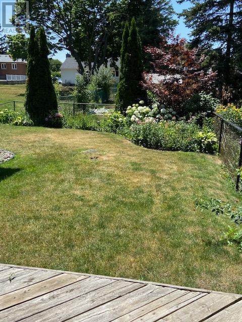 Photo 18 of 10 Marlbank Road, Toronto ON
