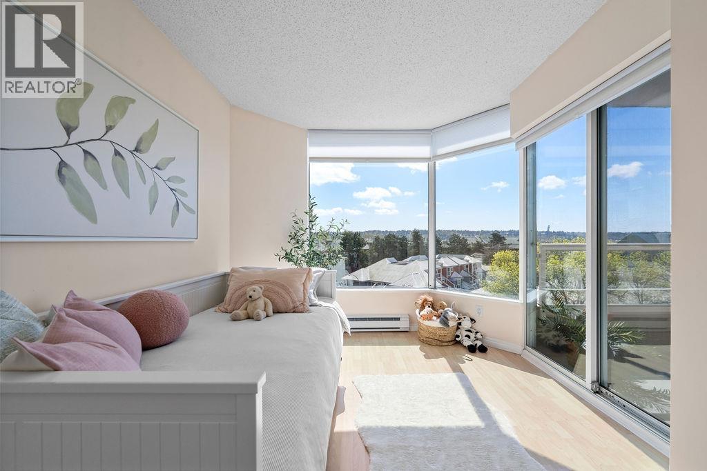 Photo 17 of 502 1065 Quayside Drive, New Westminster BC