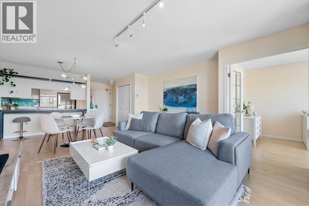 Photo 3 of 502 1065 Quayside Drive, New Westminster BC