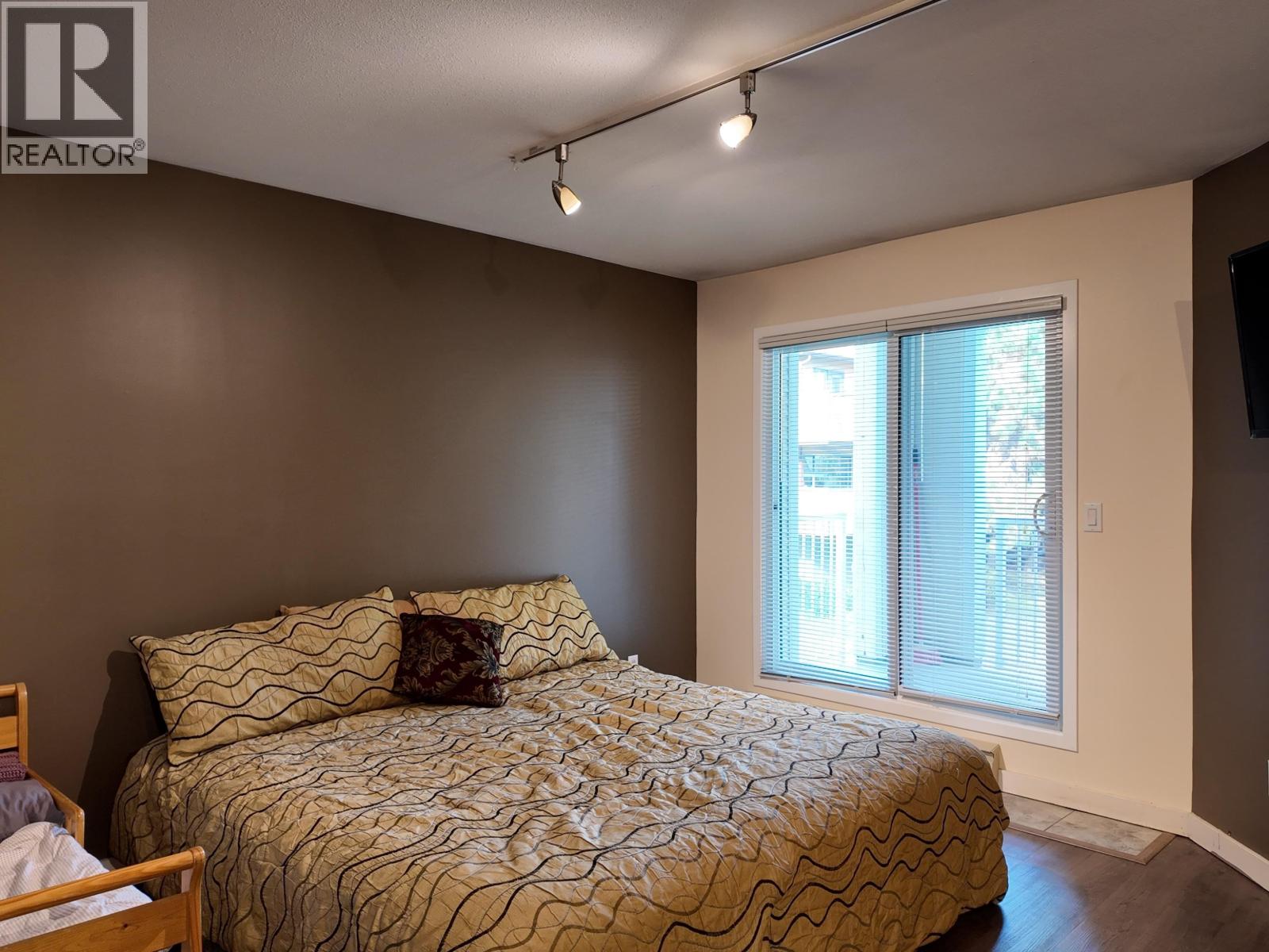 121 7437 MOFFATT ROAD, Richmond