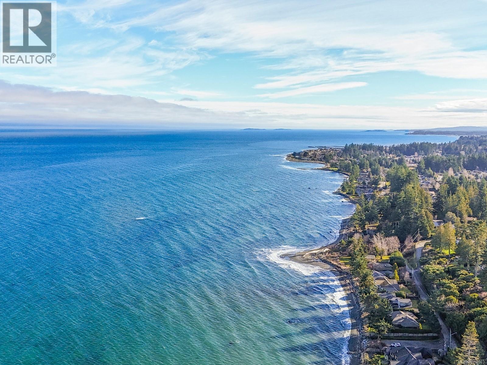 1163 Wellington Dr, Qualicum Beach