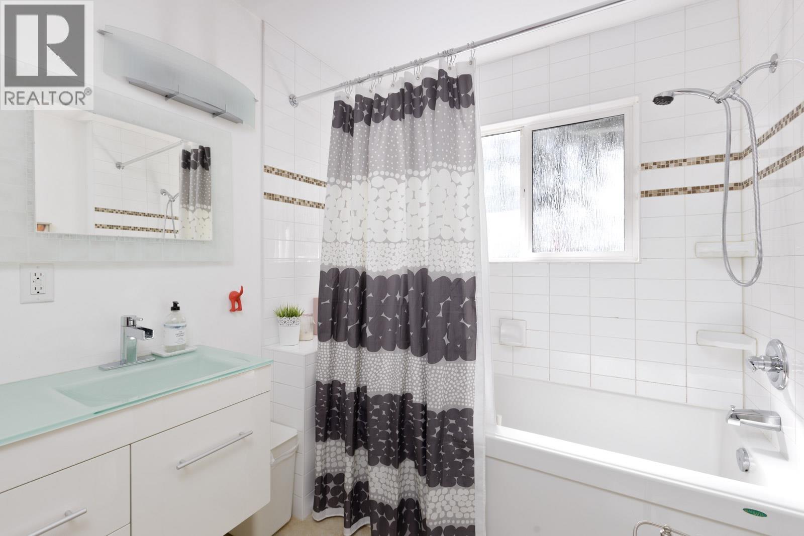 Photo 14 of 1133 Doran Road, North Vancouver BC